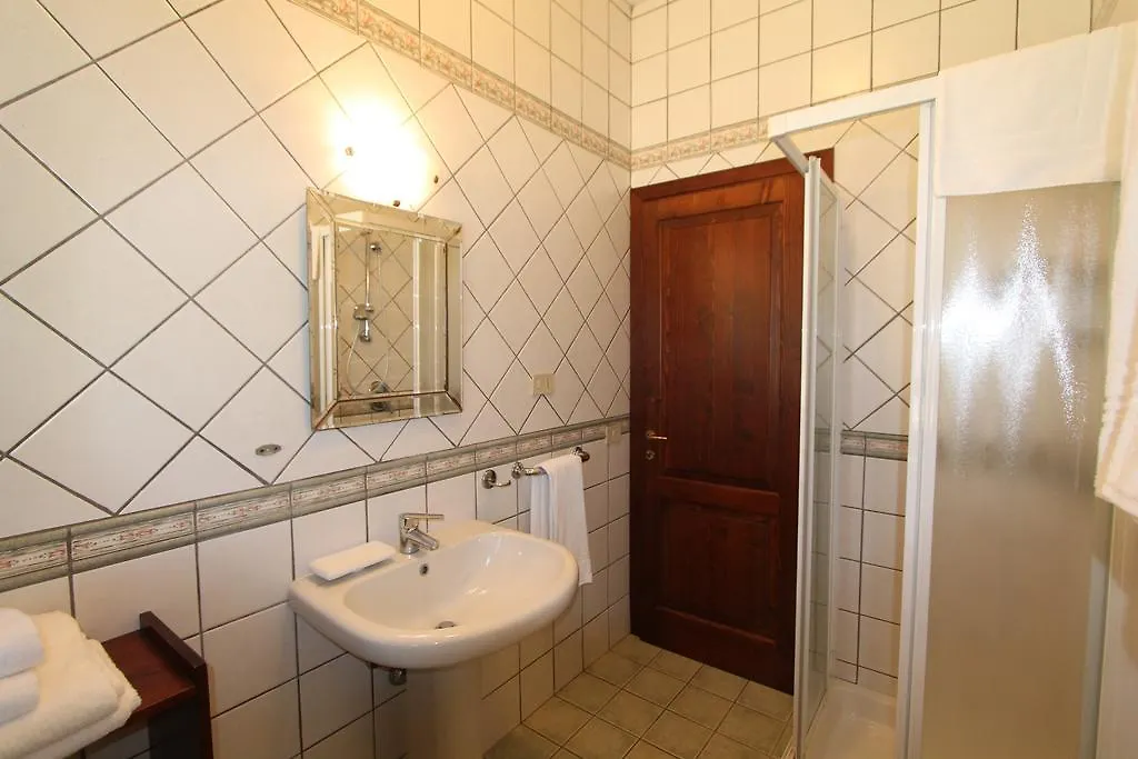 Appartamenti Brunetti Collemezzano 0*,  Italy